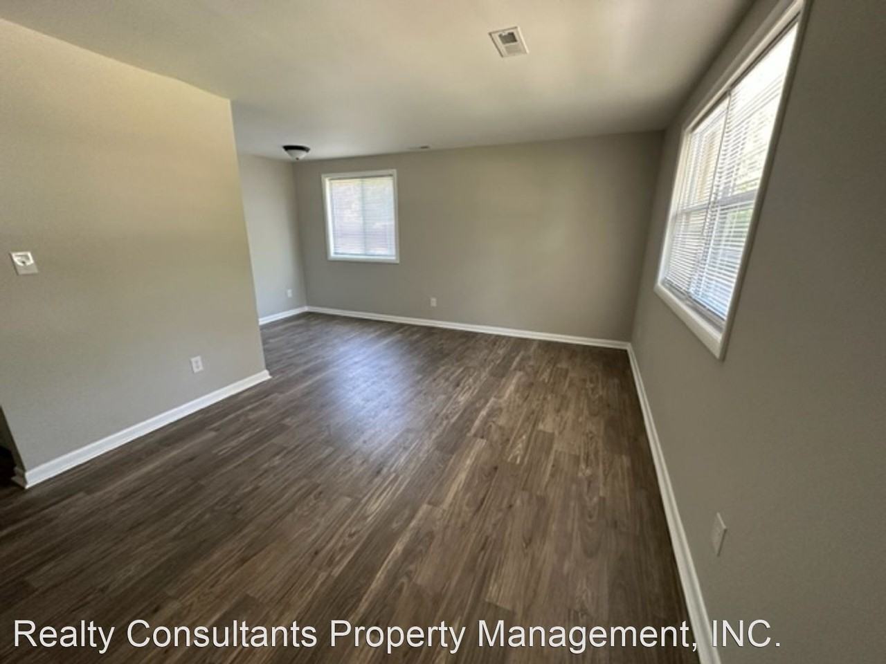 1312 Blackmoor Rd - Photo 3 of 22