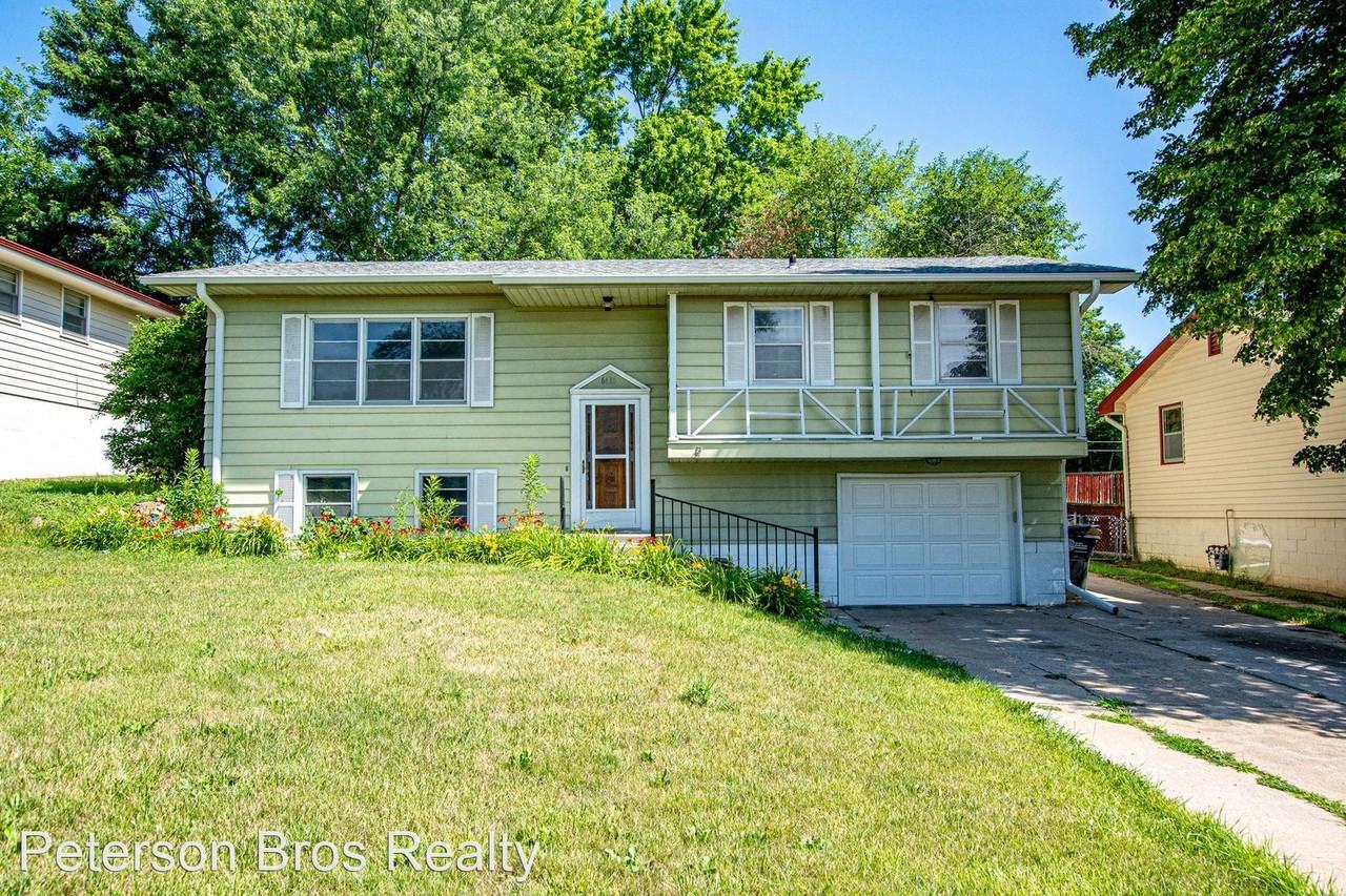 6610 Nebraska Ave - Photo 2 of 14