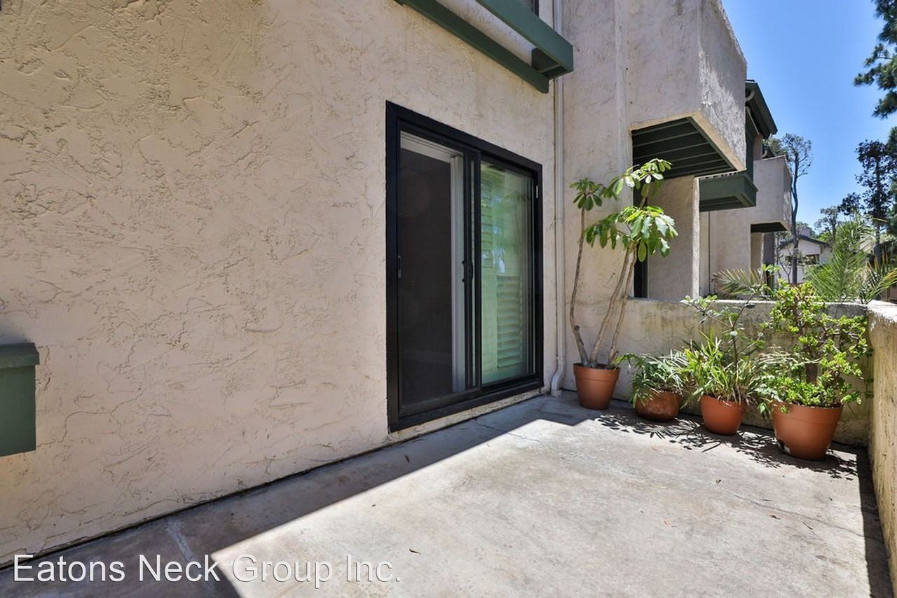 8750 Villa La Jolla Dr #70 - Photo 2 of 38