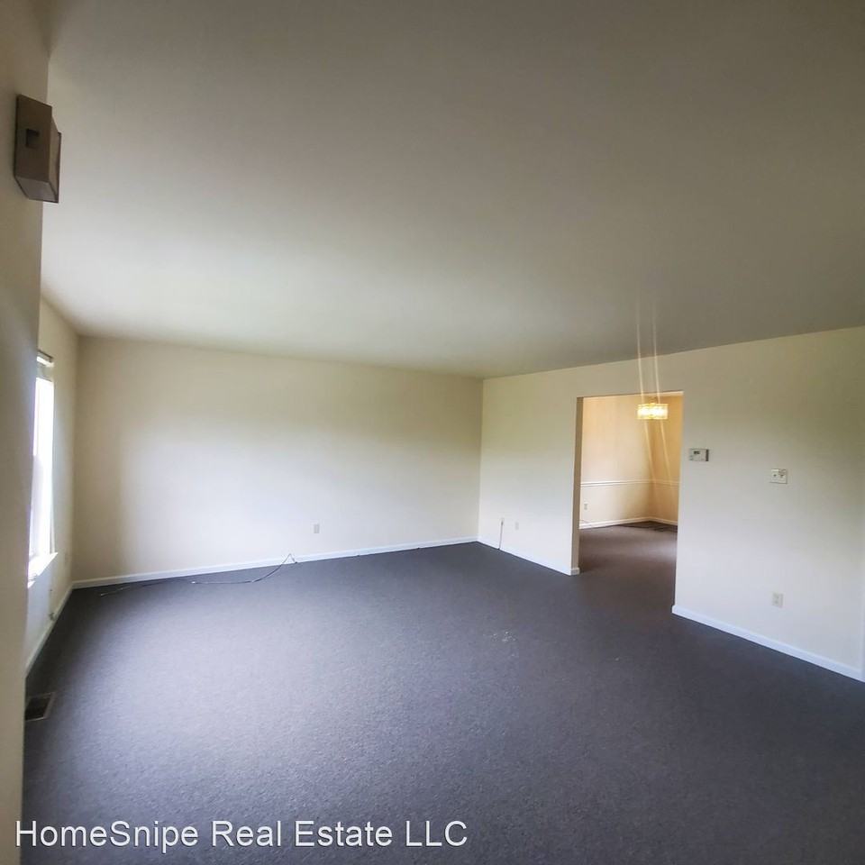 4300 David Dr - Photo 3 of 21