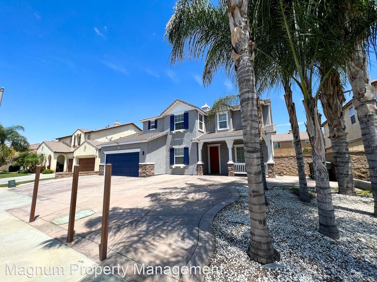 1502 Cheshire Dr - Photo 3 of 50