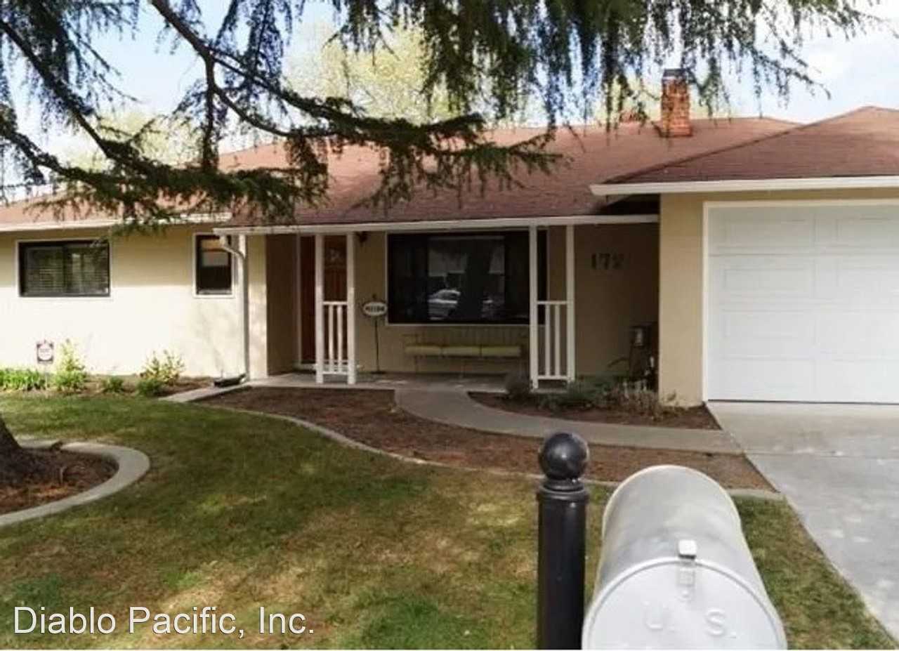 172 Sylvia Dr - Photo 2 of 26