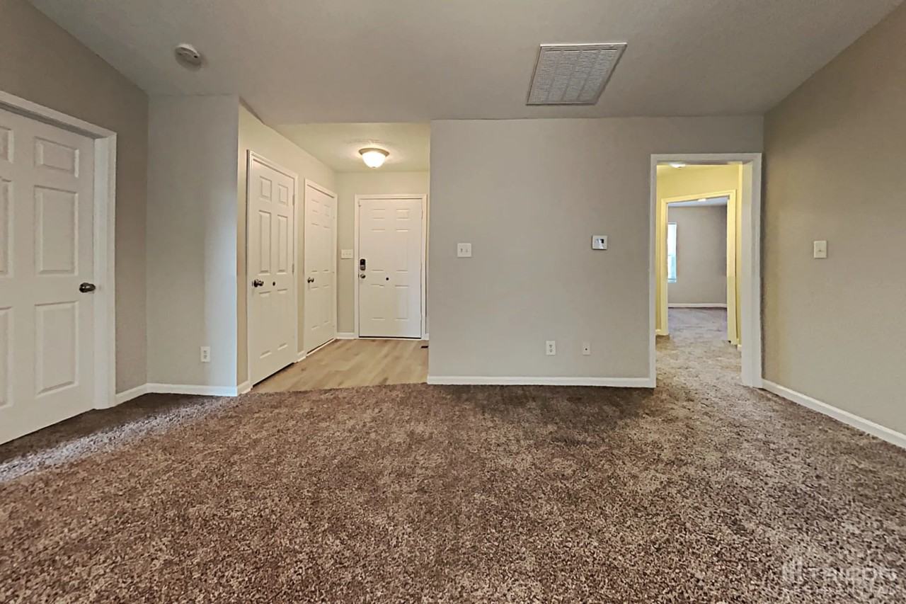 7333 S Marshall Dr - Photo 3 of 31