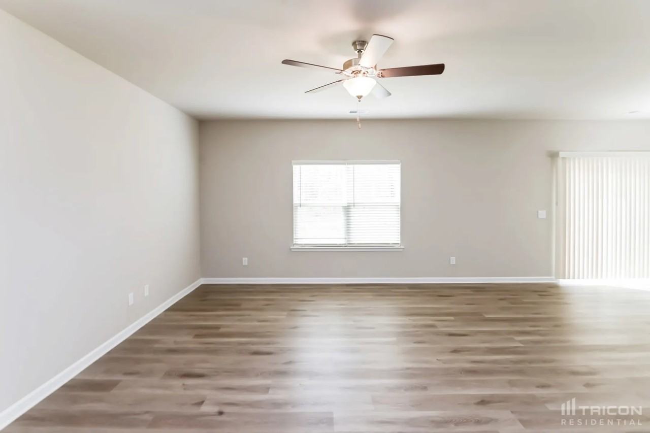 200 Spring Knoll Dr - Photo 3 of 45