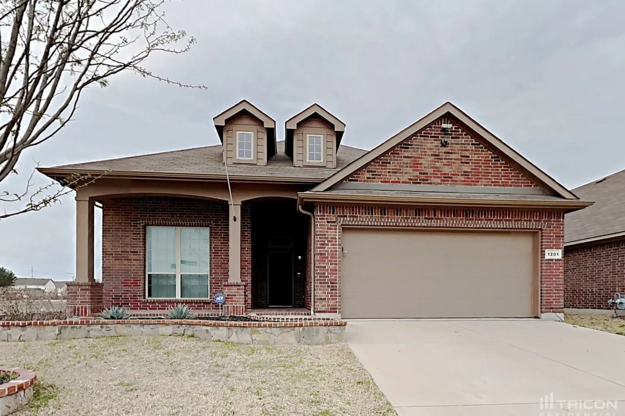 1201 Goodland Ter - Photo 2 of 32