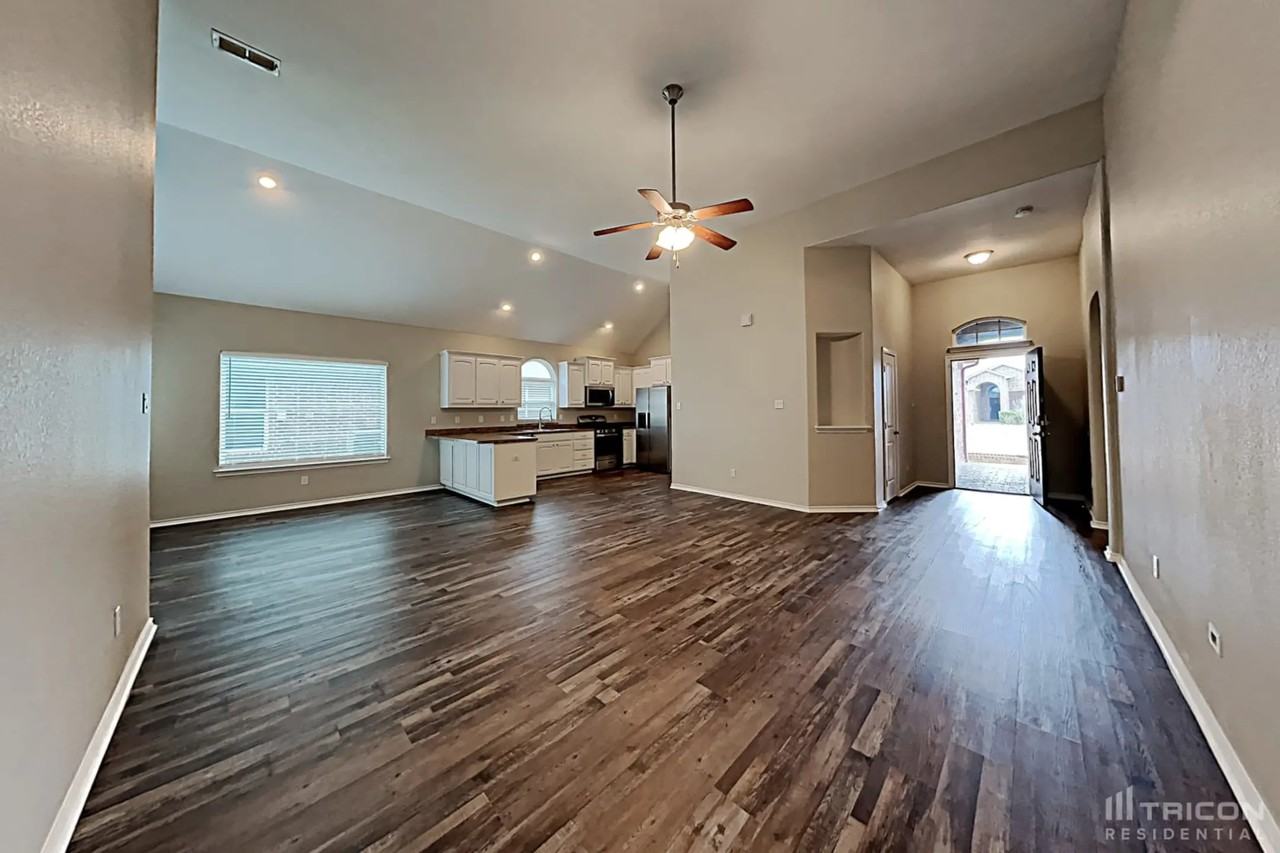 1201 Goodland Ter - Photo 3 of 32