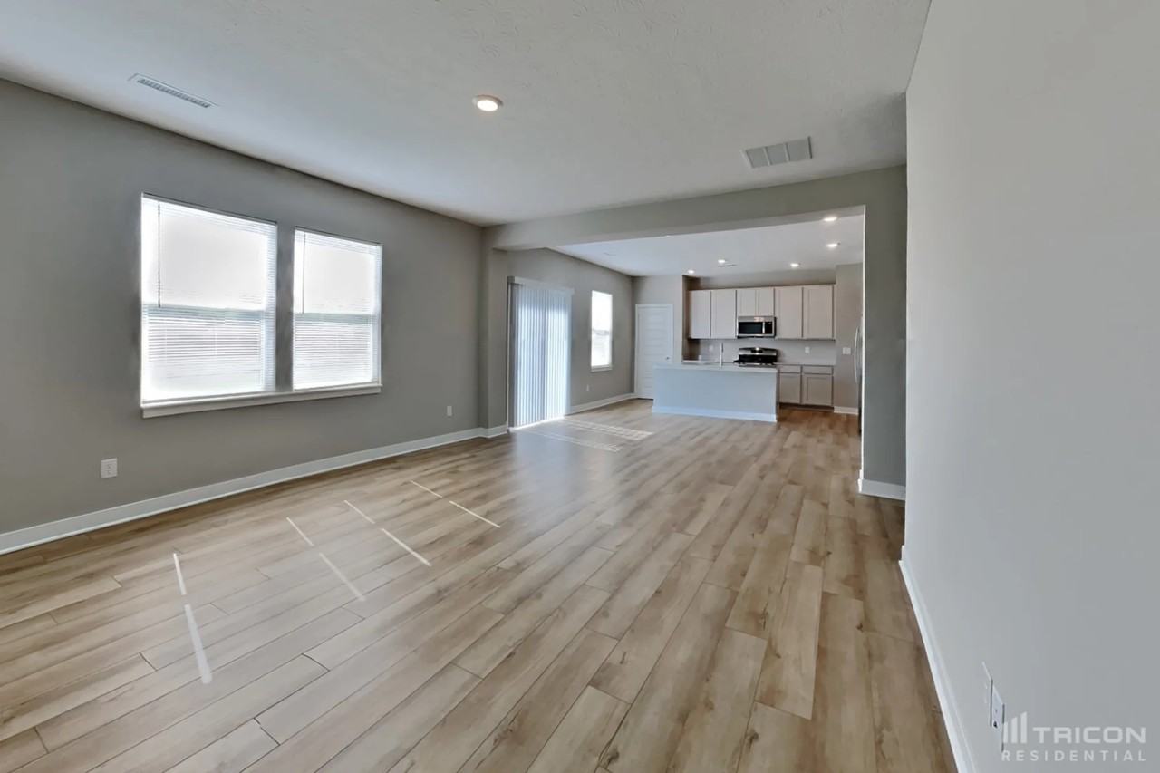 2069 S Copperstone Dr - Photo 3 of 20