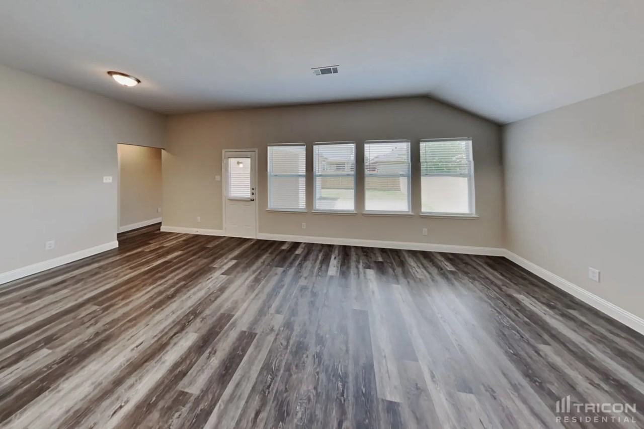 12608 Summerwood Dr - Photo 3 of 16