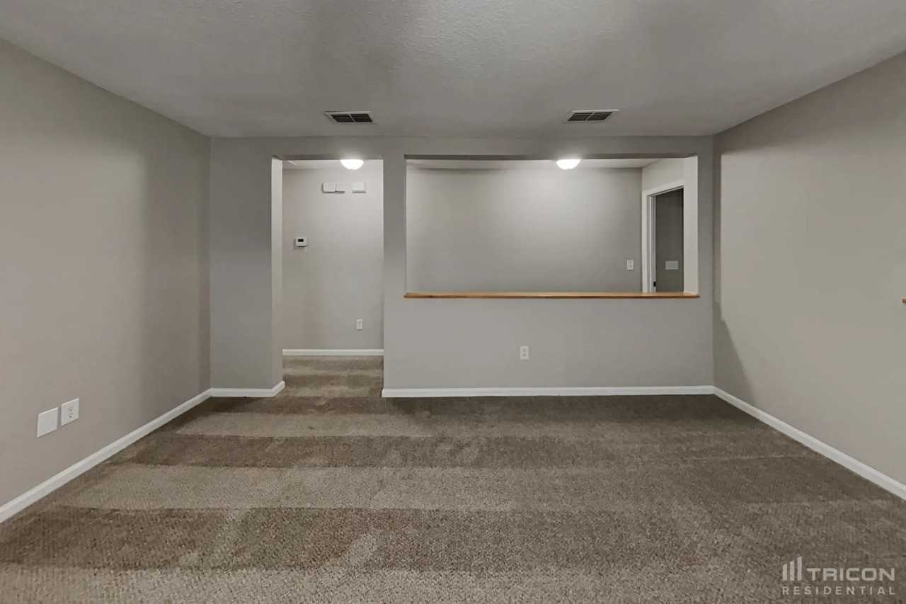 11522 Spring Board Dr - Photo 3 of 32