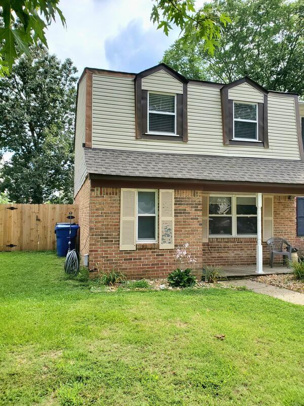 3363 Lakecrest Rd - Photo 2 of 22