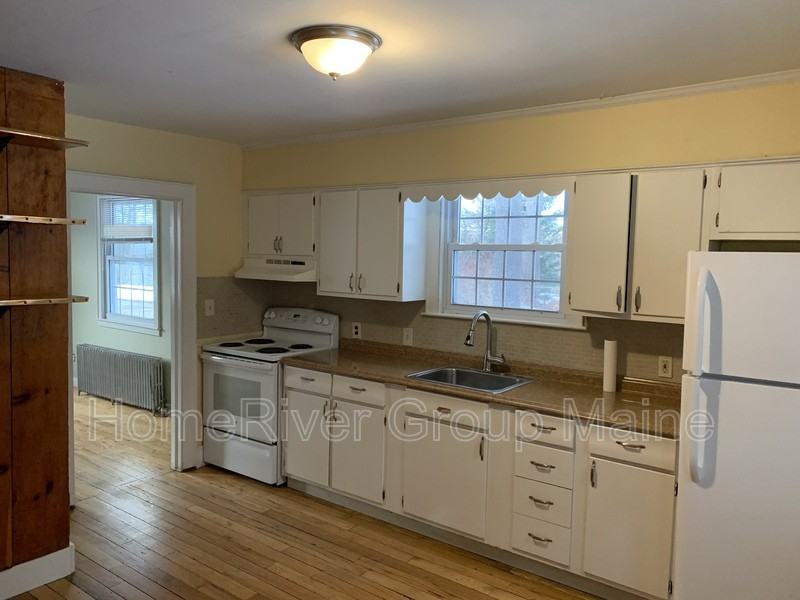 19 Glen Way - Photo 2 of 9
