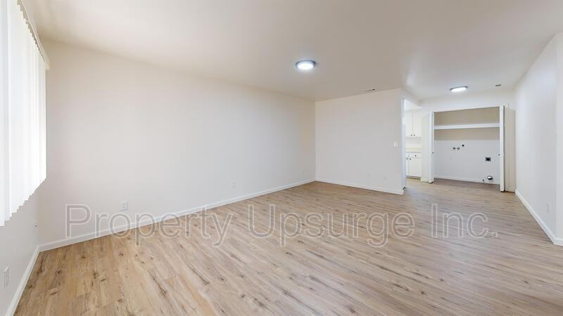 1529 Willis St - Photo 6 of 12