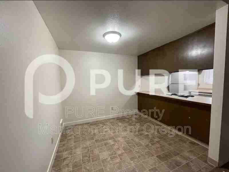 9015 Se Clackamas Rd - Photo 3 of 21