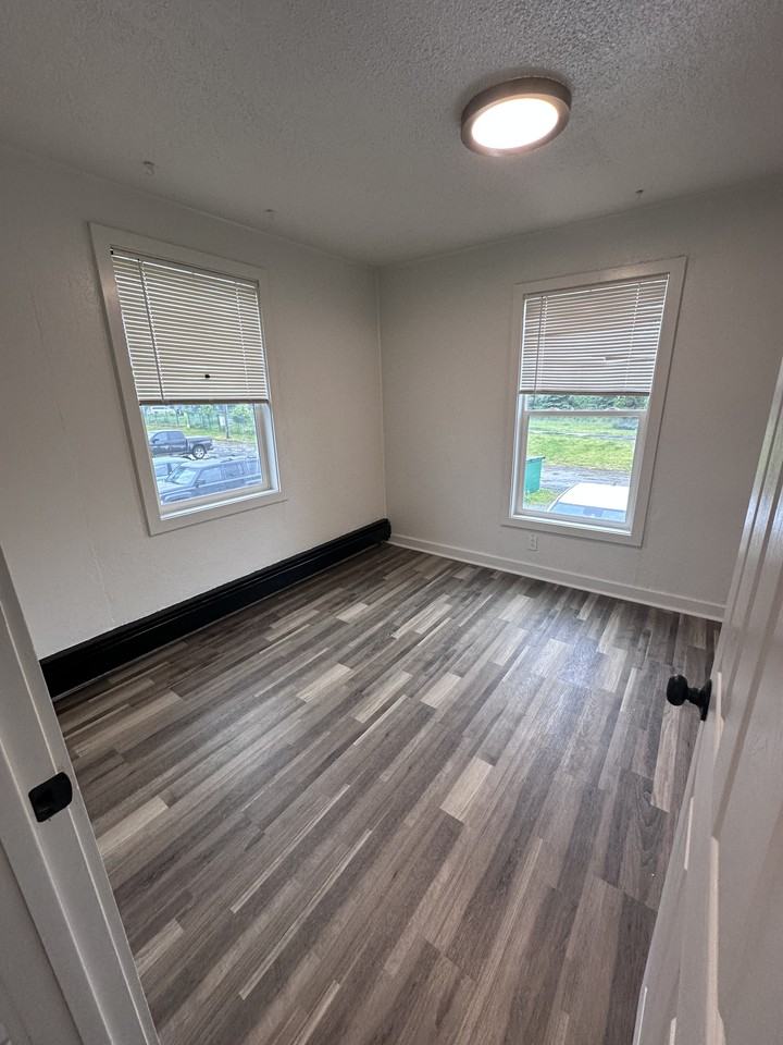 322 Flower St #3 - Photo 7 of 10