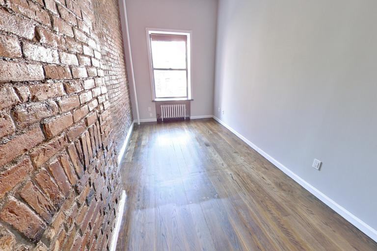 W 14th St #3A - Photo 3 of 5