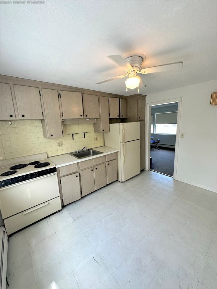E Squantum St #1 - Photo 2 of 5