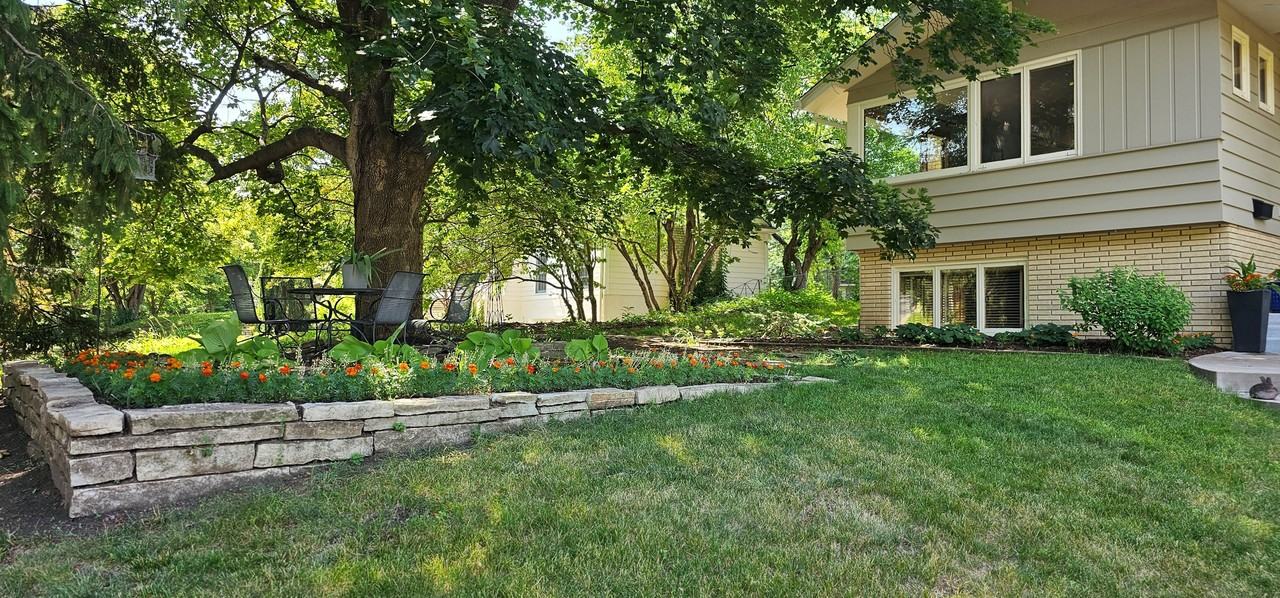 4401 Avondale Rd - Photo 2 of 19