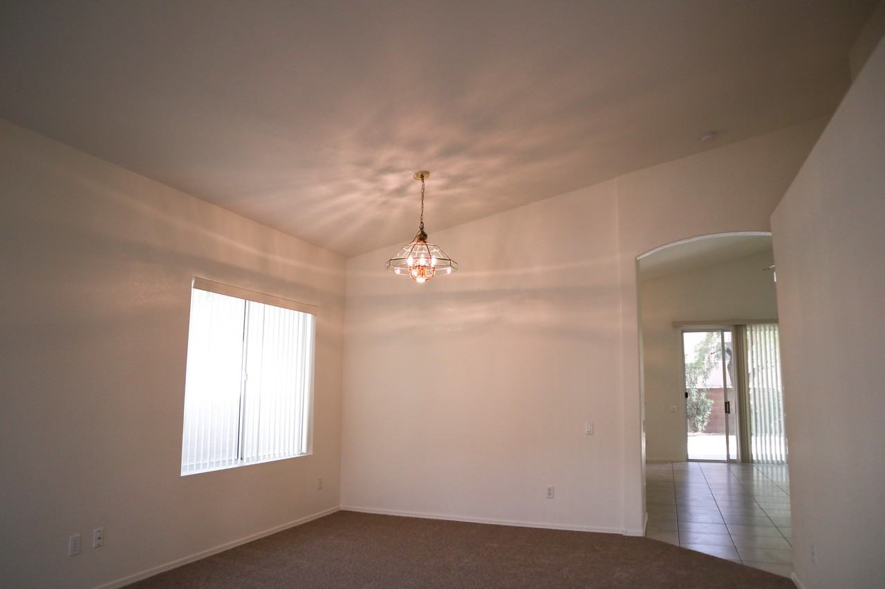 7810 E Calle Del Minique - Photo 3 of 28