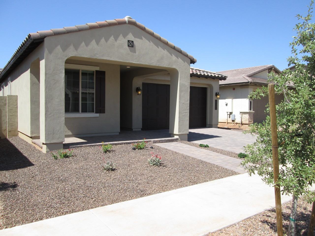 3866 E Loma Vista St - Photo 3 of 45