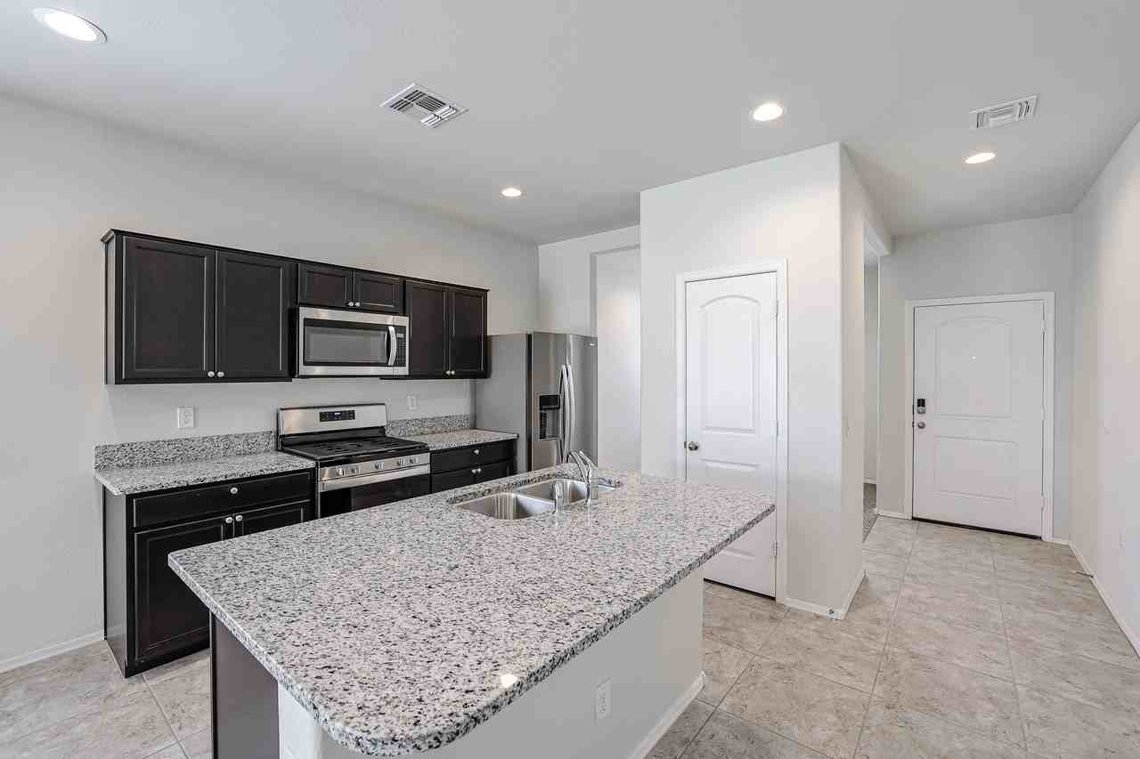 30706 W Indianola Ave - Photo 6 of 31