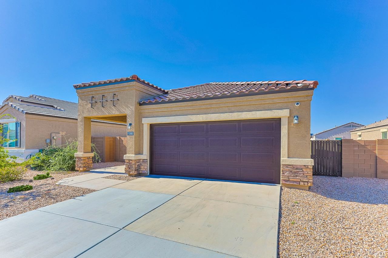 1243 E Eric Pl - Photo 3 of 17