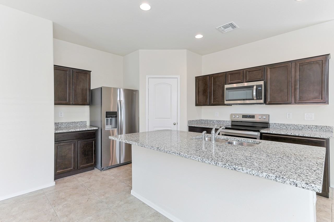 1243 E Eric Pl - Photo 6 of 17