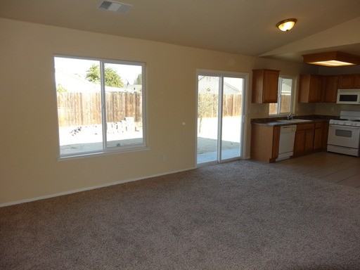 3612 Clay Ct - Photo 2 of 9