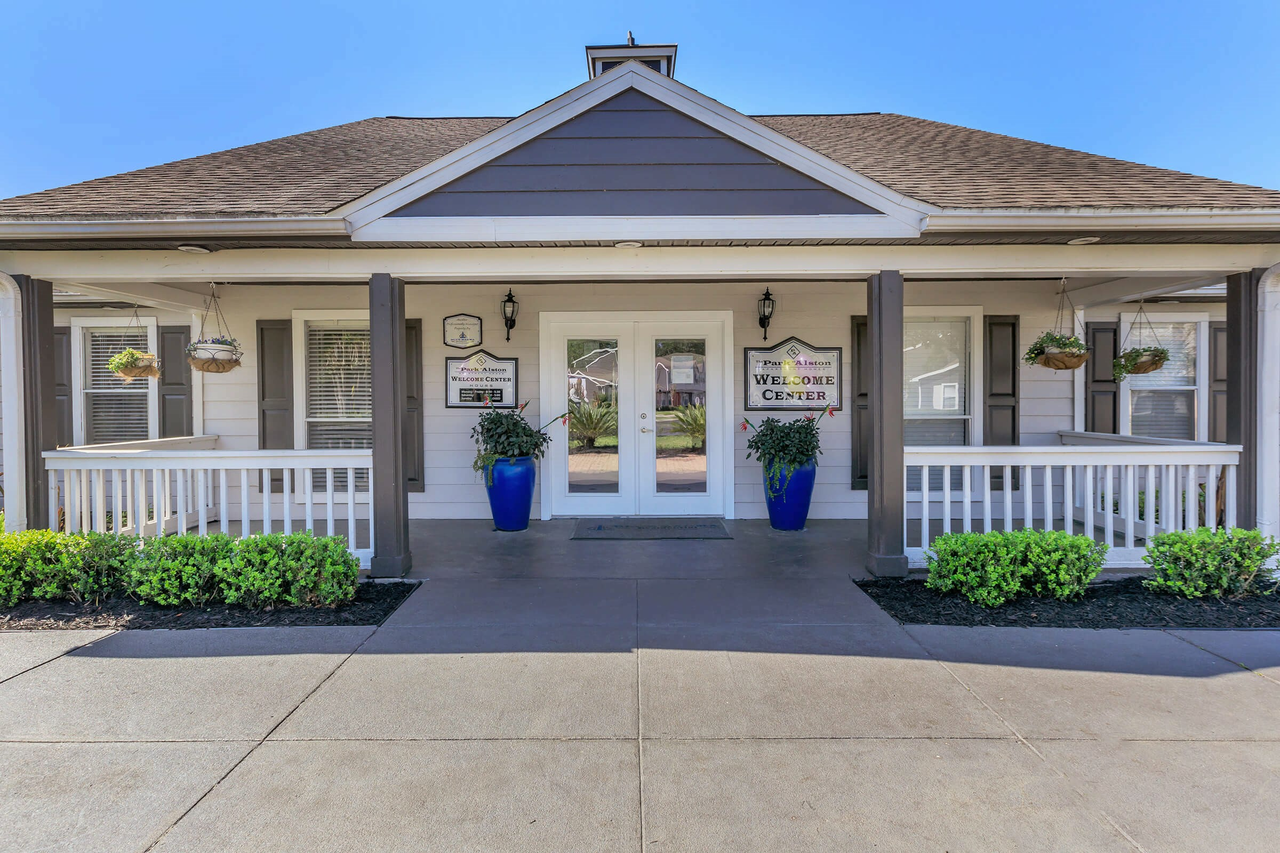 The Park at Alston - Photo 2 of 24