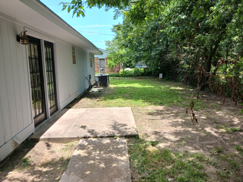 37 Park St - Photo 3 of 9