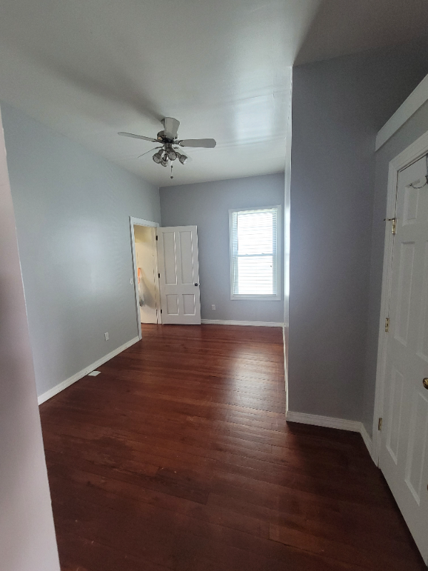 2201 Ekin Ave - Photo 4 of 8