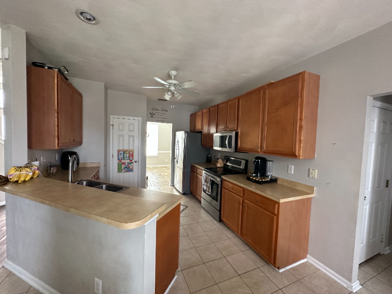 2330 Angler Ln - Photo 3 of 13