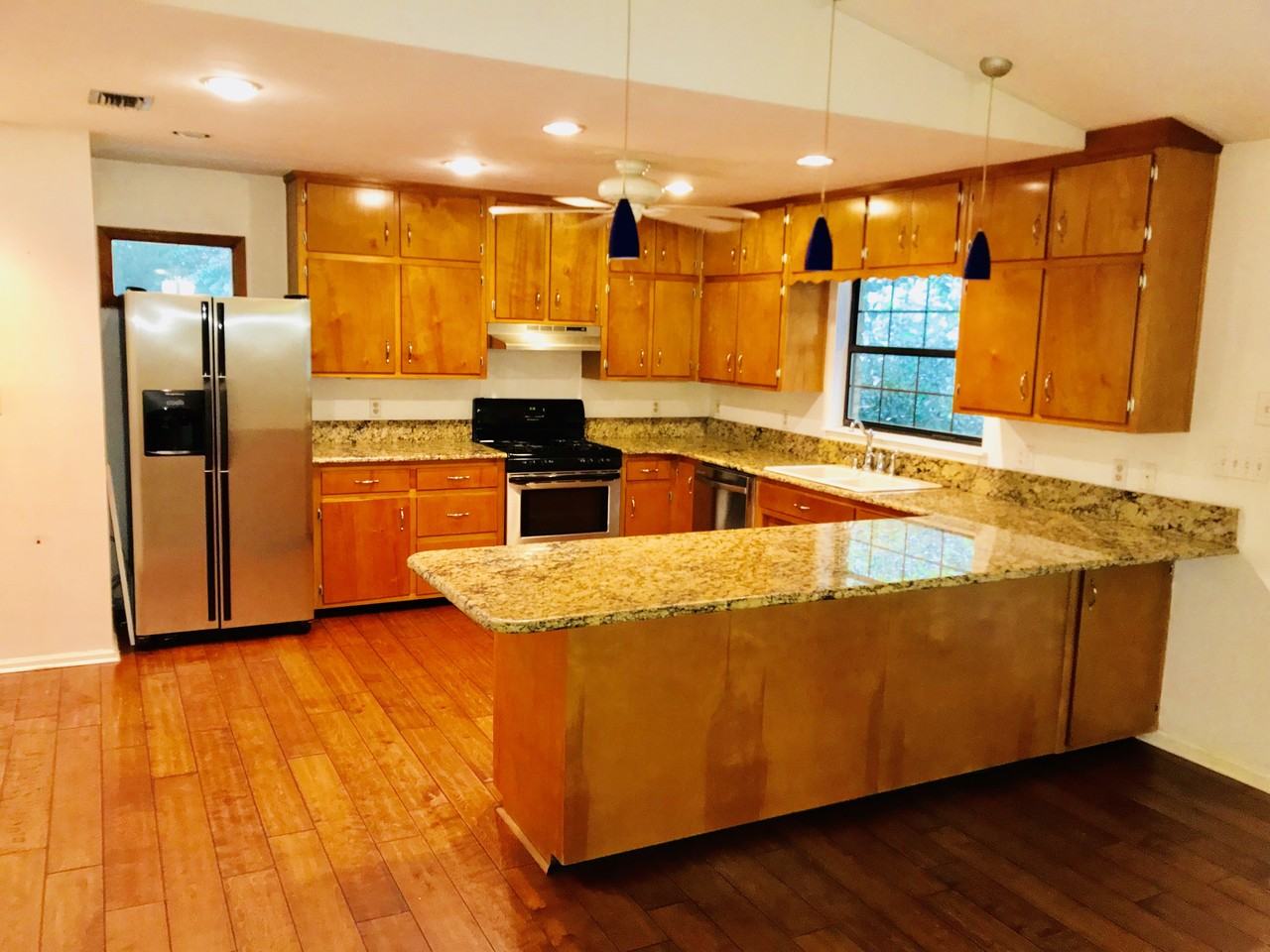 10608 Lake Iamonia Dr #NA - Photo 3 of 12
