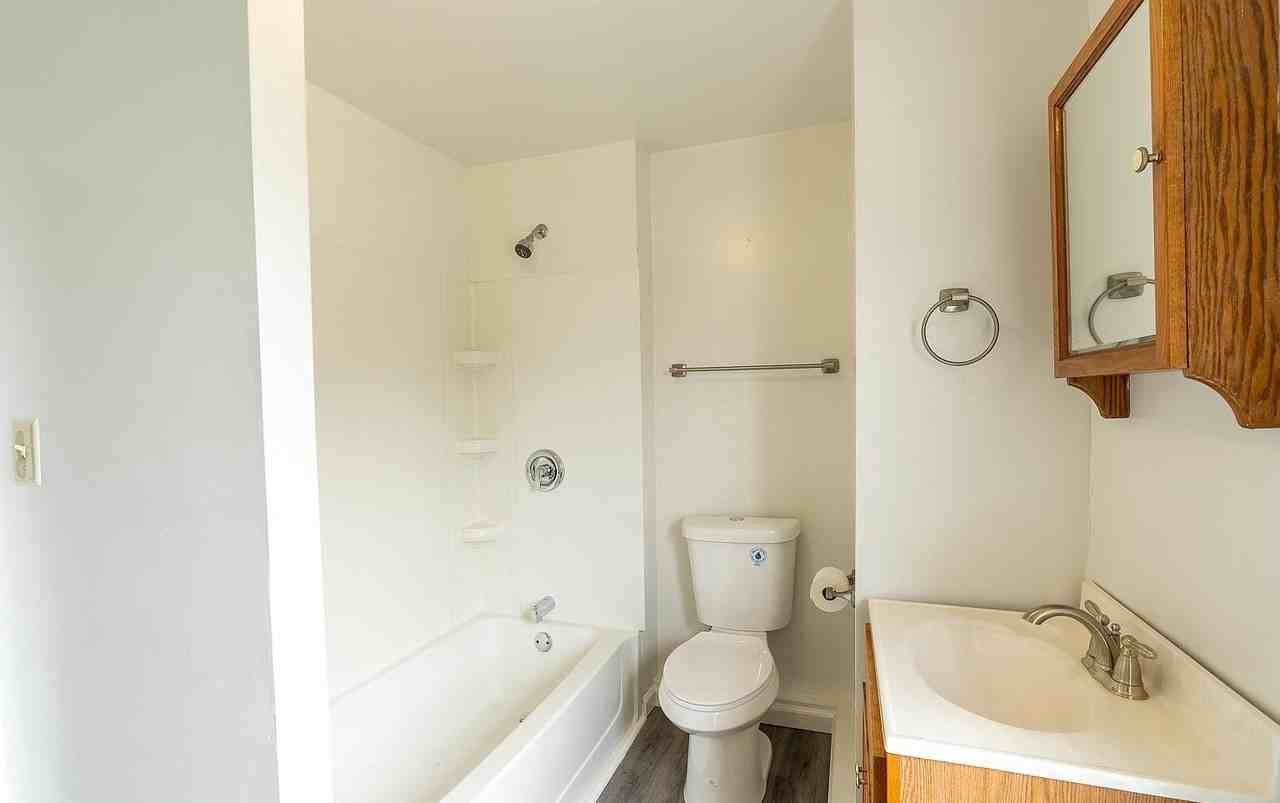 1421 Cherry St #NA - Photo 2 of 8
