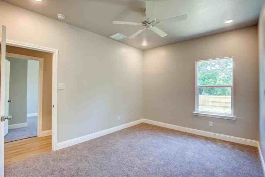 3120 Hemphill Street - Photo 3 of 5