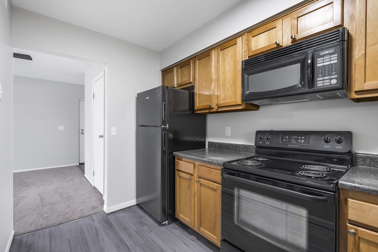 Stone Lodge - Photo 5 of 36