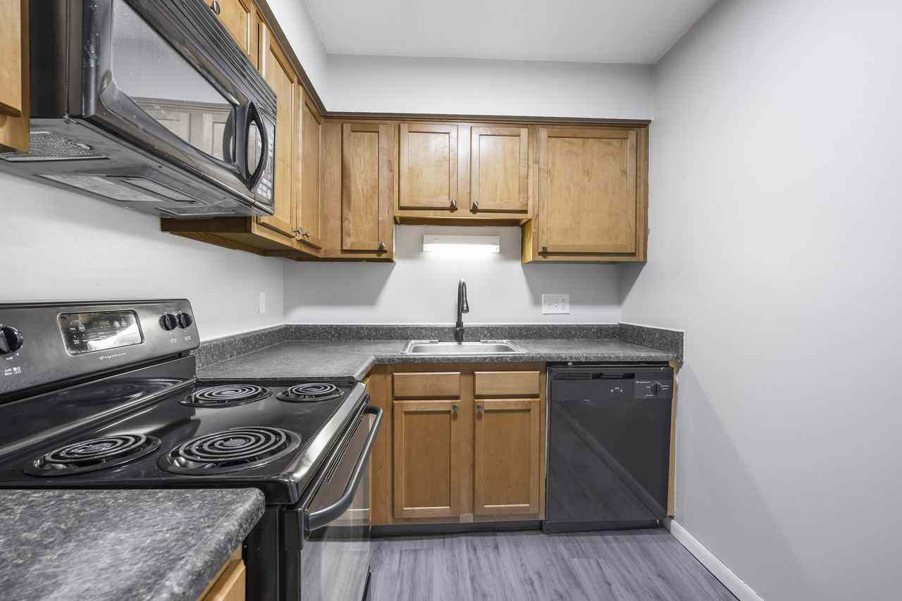 Stone Lodge - Photo 3 of 36