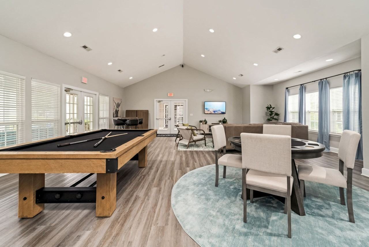 Lakes of Columbia - Photo 6 of 48