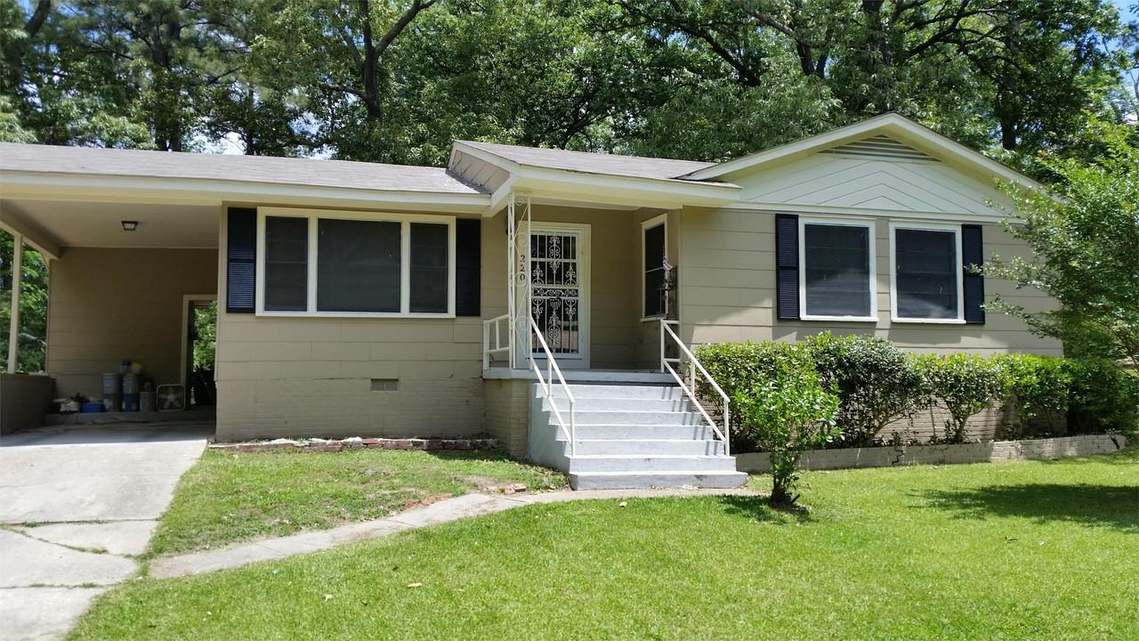 220 Charline Dr #1 - Photo 2 of 17