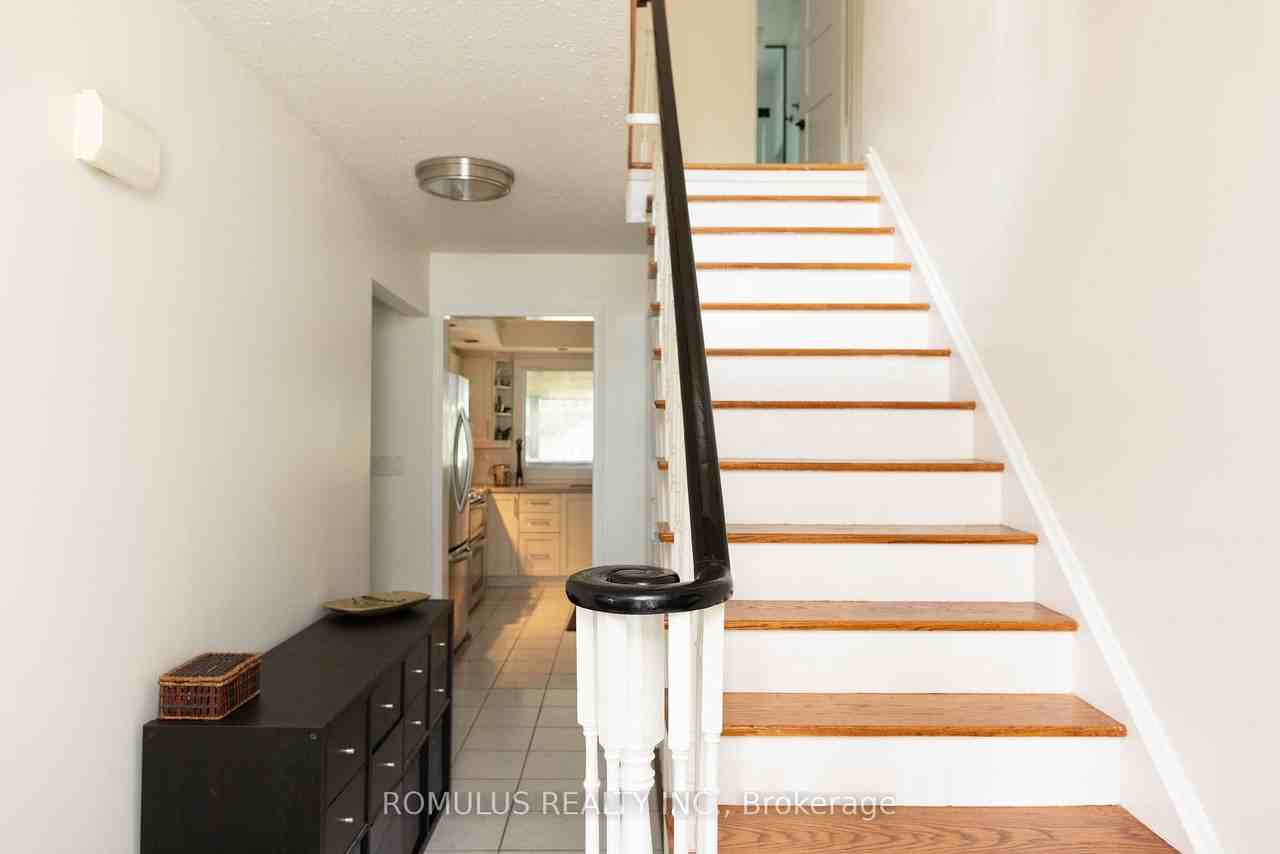 75 Oak Lea Circle ## - Photo 2 of 6