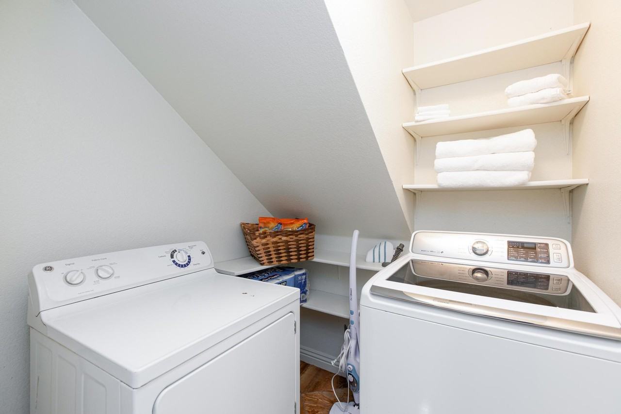 Casa Verde Dr - Photo 7 of 19