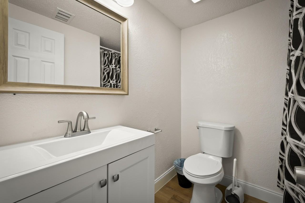 Janice Circle South - Photo 3 of 12