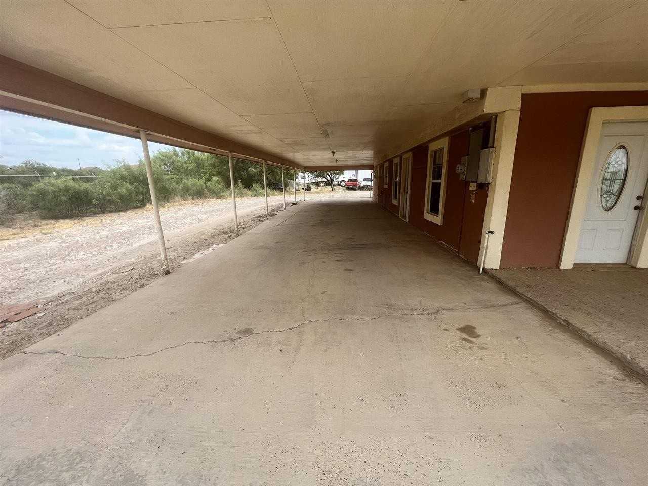 577 Rancho Penitas Rd - Photo 2 of 15