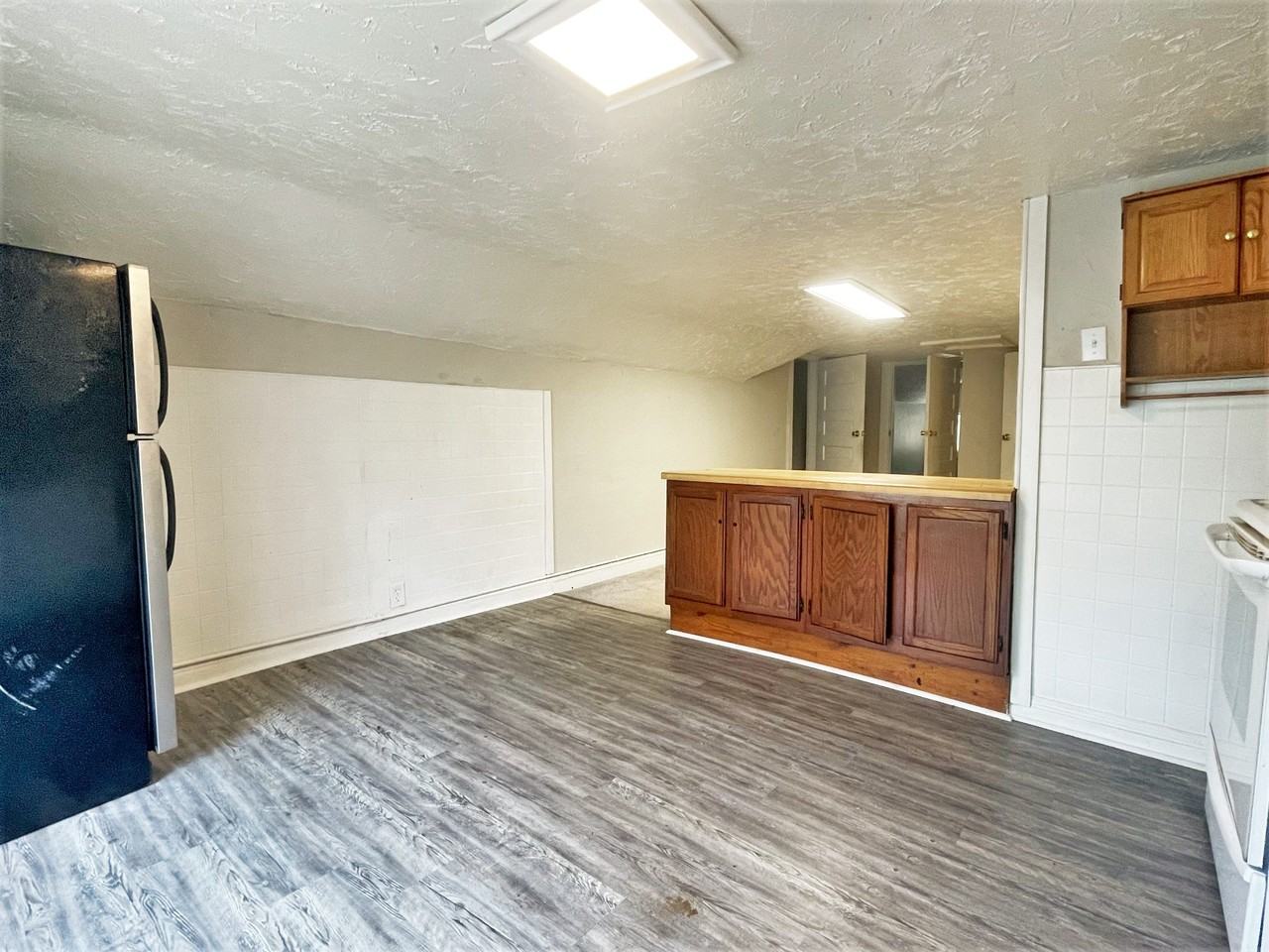 2304 E 5th Ave #2 - Photo 3 of 12