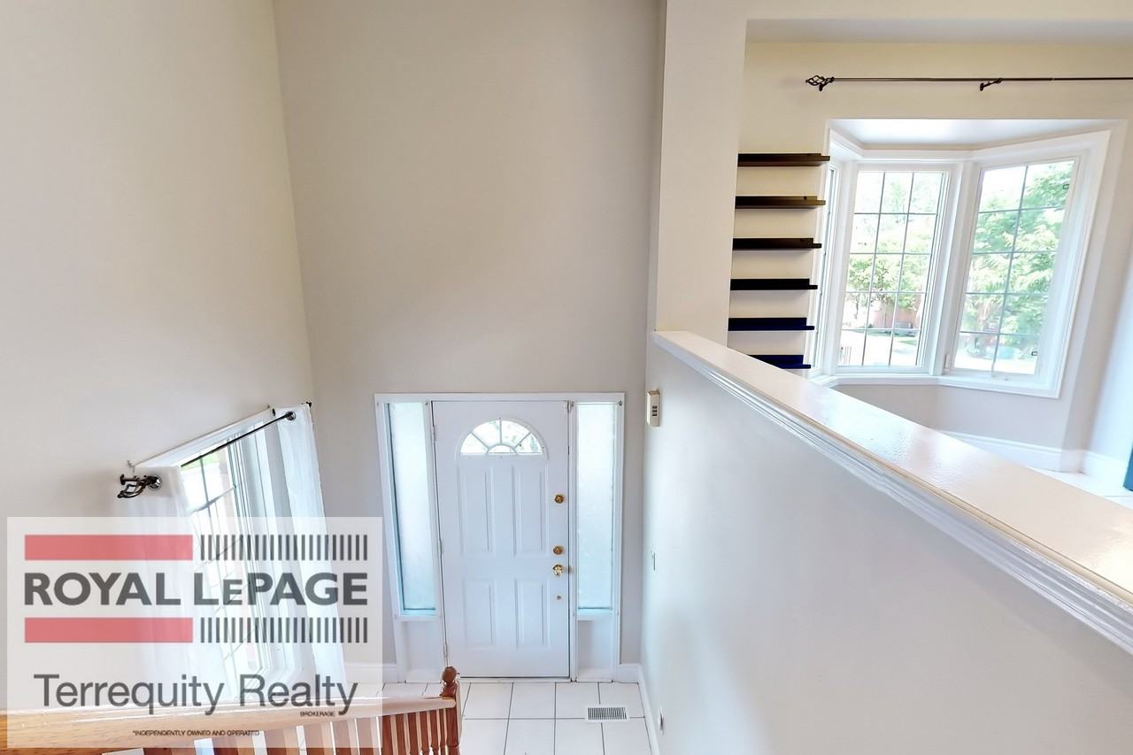 1130 Cawthra Road #46 - Photo 4 of 17
