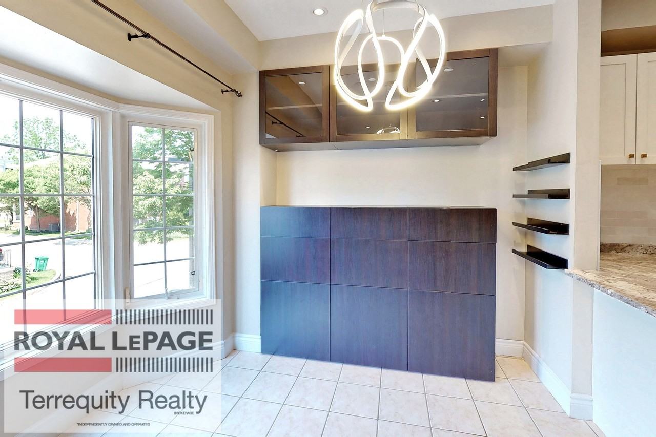 1130 Cawthra Road #46 - Photo 6 of 17