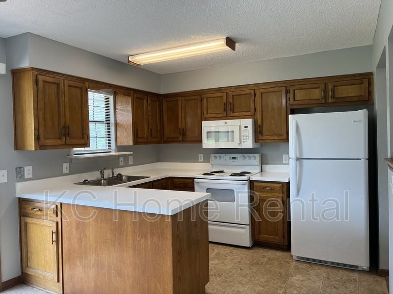 12 W 132nd St - Photo 3 of 36