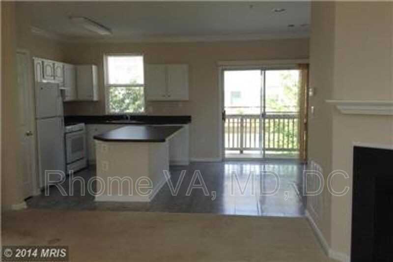 21809 Jarvis Sq - Photo 4 of 15