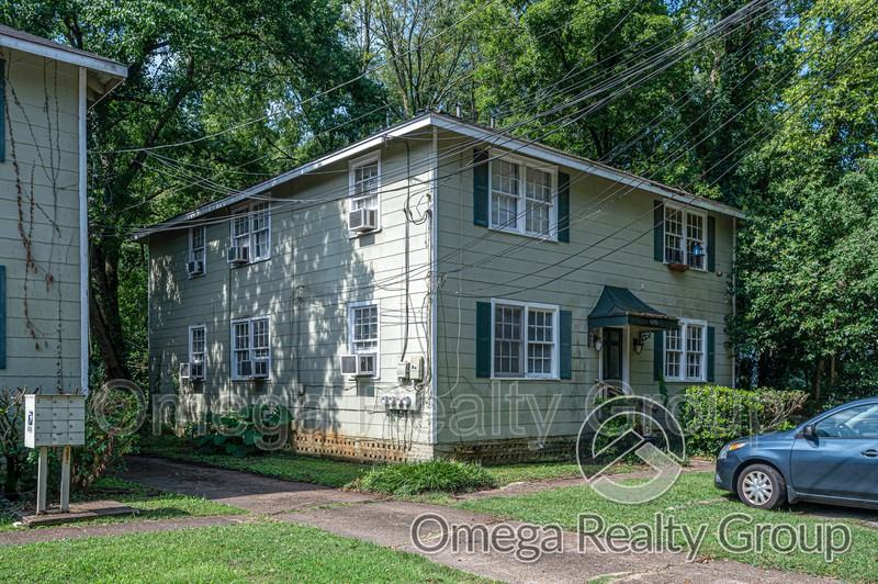 1020 Pershing St #B - Photo 2 of 25