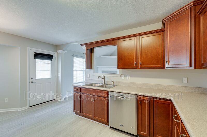 7420 Salmon Ln - Photo 5 of 30
