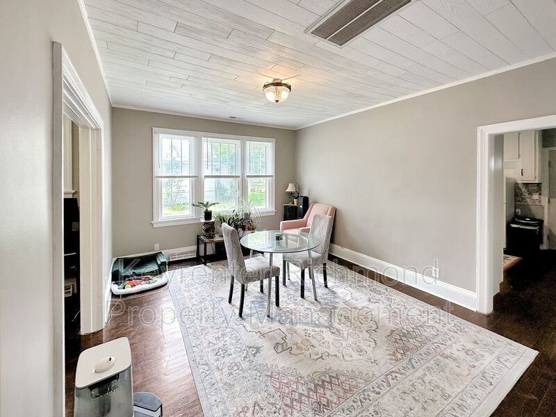 3716 Stockton St - Photo 4 of 14
